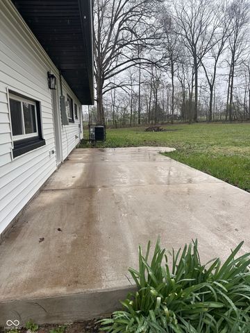 1307 Clark Road, Spencer, IN 47460