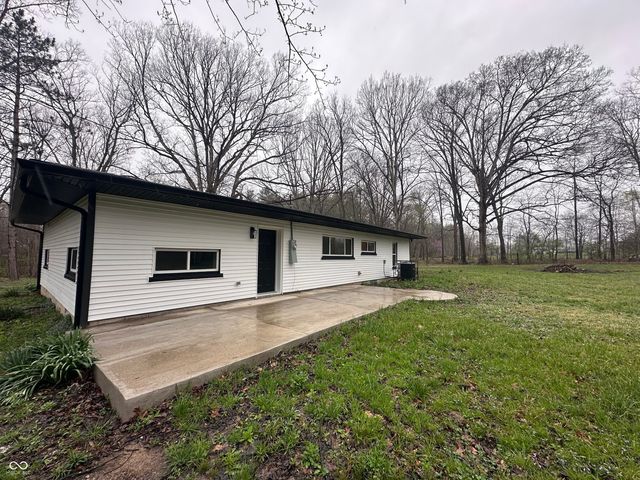 1307 Clark Road, Spencer, IN 47460