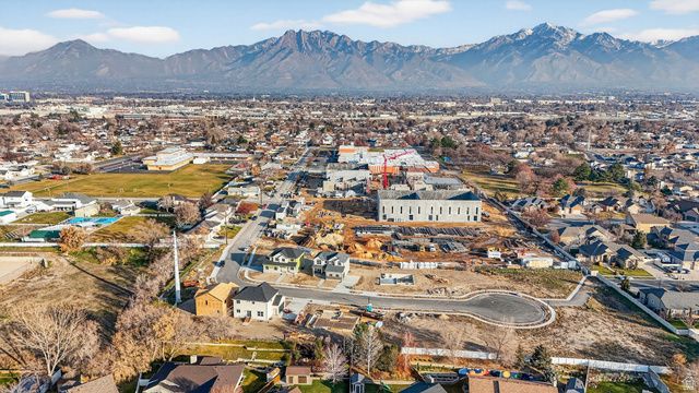 5767 S TRIPP LN, Murray, UT 84123