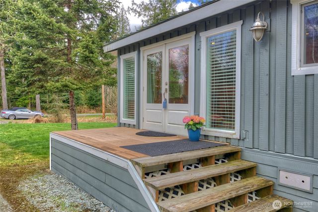 35379 North Shore Drive, Mount Vernon, WA 98274