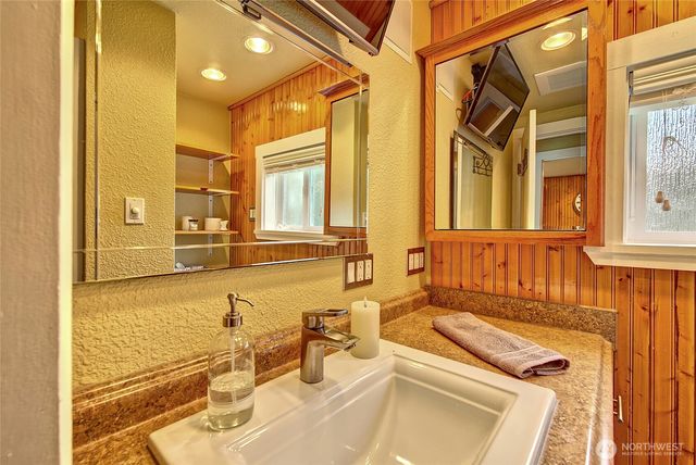 35379 North Shore Drive, Mount Vernon, WA 98274