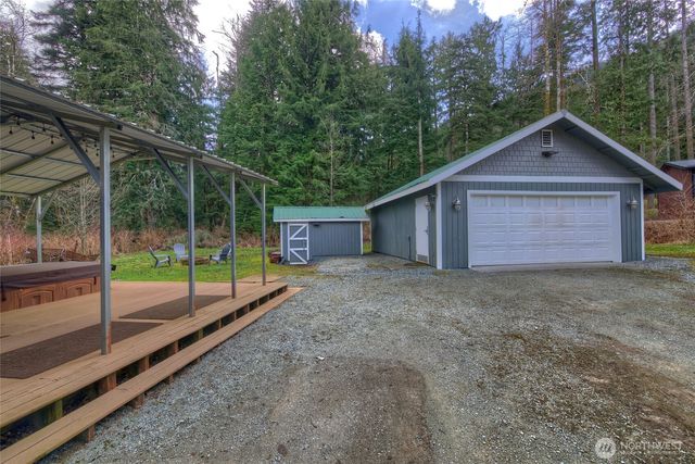 35379 North Shore Drive, Mount Vernon, WA 98274