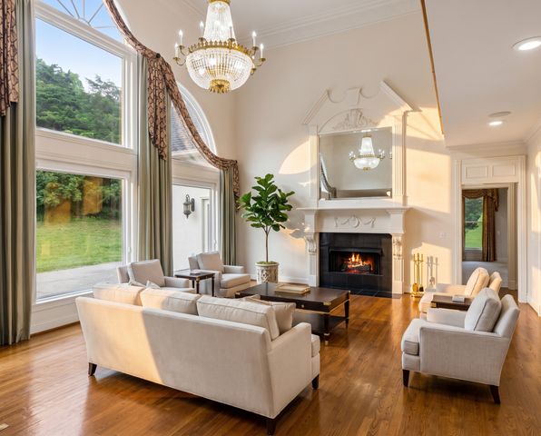 703 Ben Nevis Ct, Brentwood, TN 37027