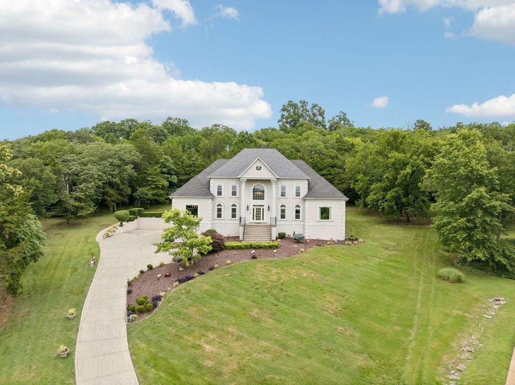 703 Ben Nevis Ct, Brentwood, TN 37027