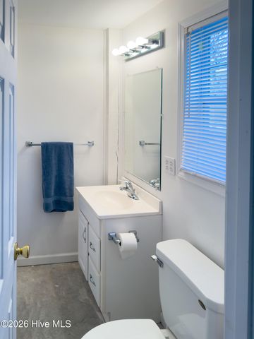 104 NE 21st Street, Oak Island, NC 28465