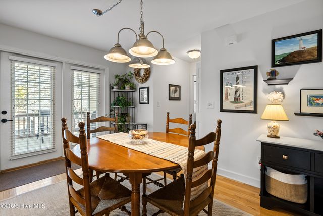 104 NE 21st Street, Oak Island, NC 28465