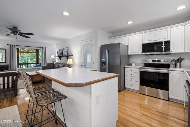 104 NE 21st Street, Oak Island, NC 28465