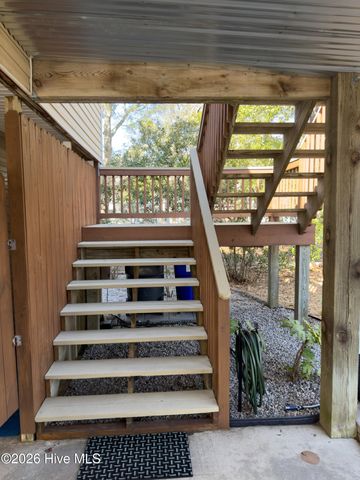 104 NE 21st Street, Oak Island, NC 28465