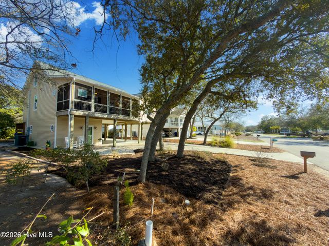 104 NE 21st Street, Oak Island, NC 28465