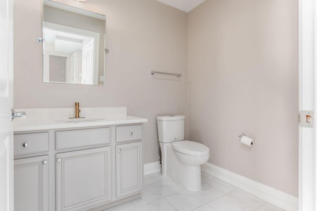 50 W Broad Street, 2702, Columbus, OH 43215