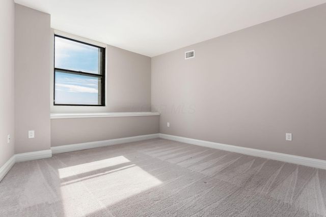 50 W Broad Street, 2702, Columbus, OH 43215