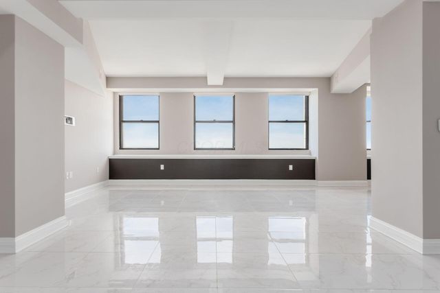 50 W Broad Street, 2702, Columbus, OH 43215