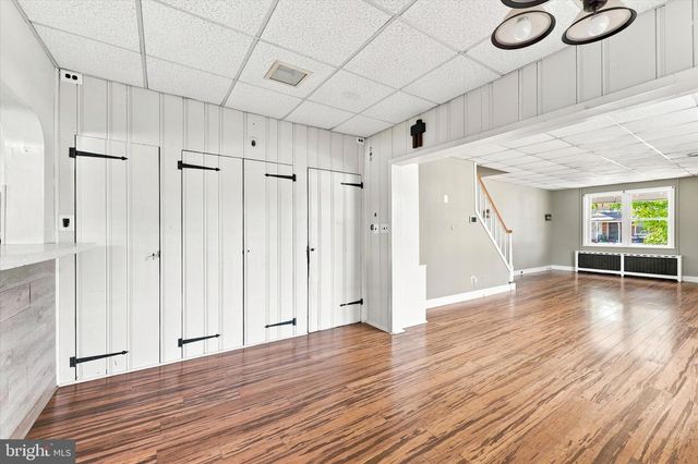 6 N WELLS AVE, Glenolden, PA 19036
