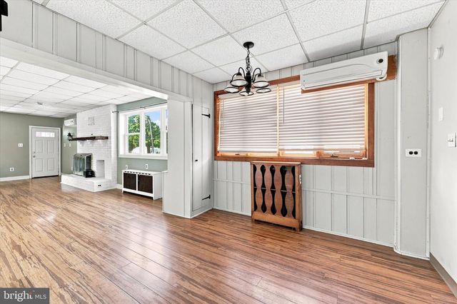 6 N WELLS AVE, Glenolden, PA 19036