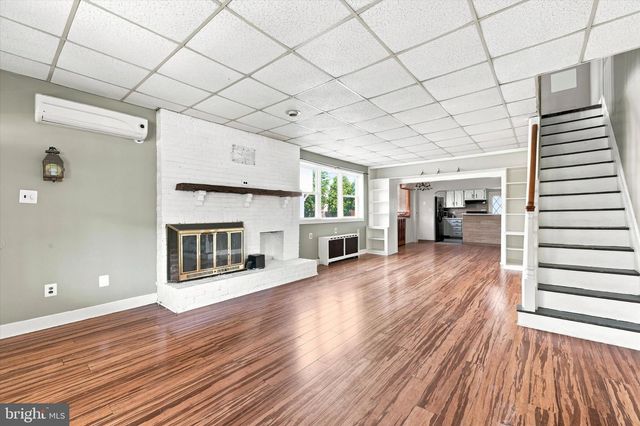 6 N WELLS AVE, Glenolden, PA 19036