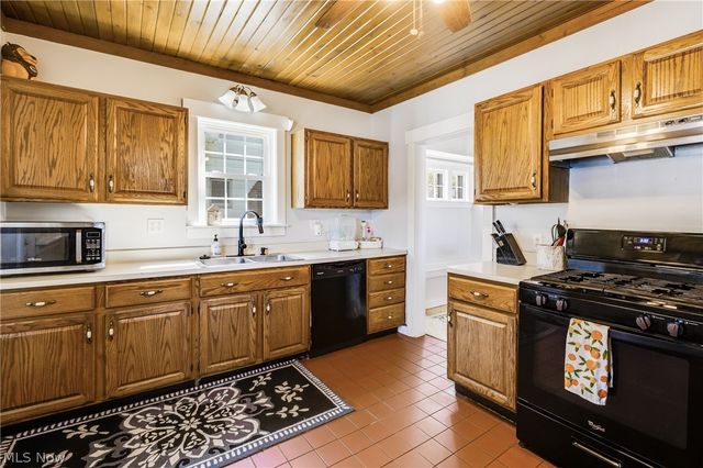 203 Hager Street, Hubbard, OH 44425