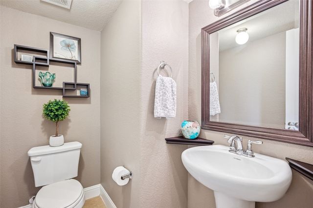15900 Langsdale Street, Frisco, TX 75036