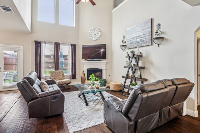 15900 Langsdale Street, Frisco, TX 75036