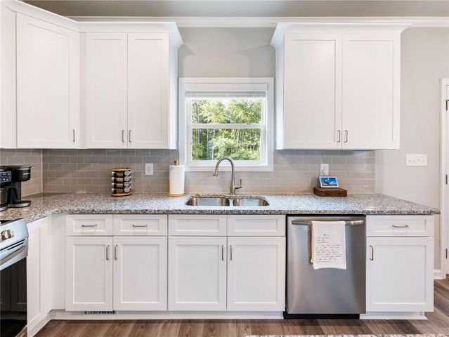 406 Sunset Drive, Statham, GA 30666