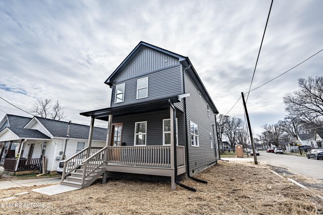 2823 Johnston St, Knoxville, TN 37921