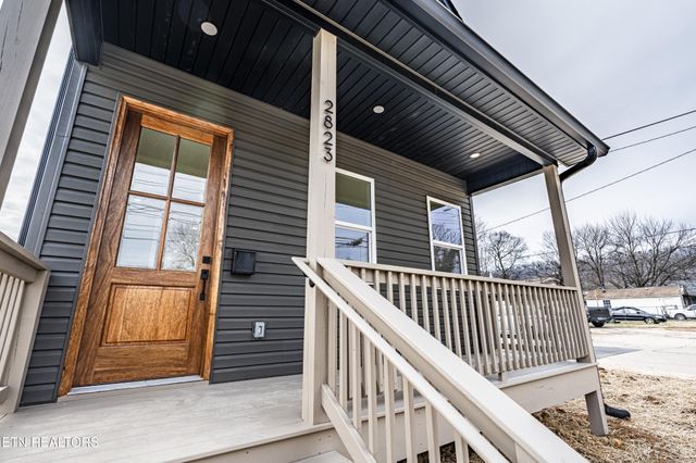 2823 Johnston St, Knoxville, TN 37921