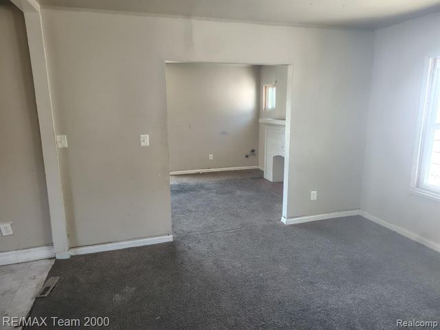 9186 Steel Street, Detroit, MI 48228