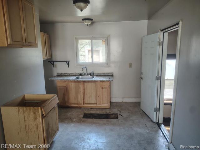 9186 Steel Street, Detroit, MI 48228