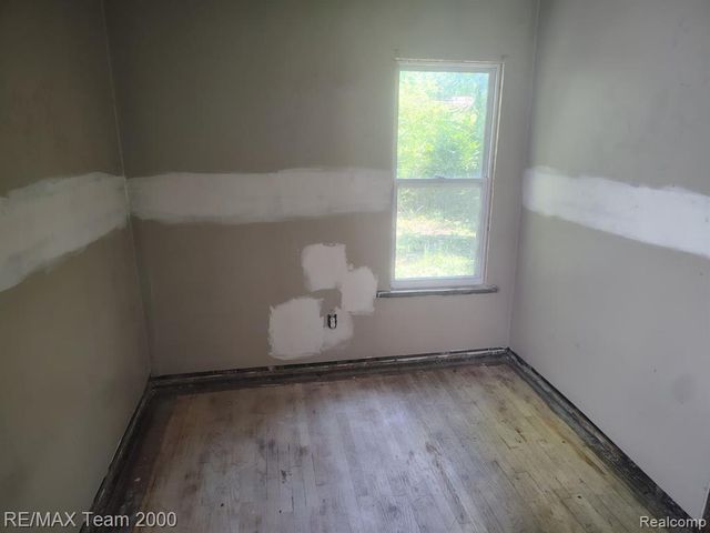 9186 Steel Street, Detroit, MI 48228