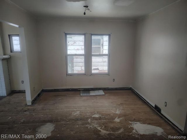 9186 Steel Street, Detroit, MI 48228