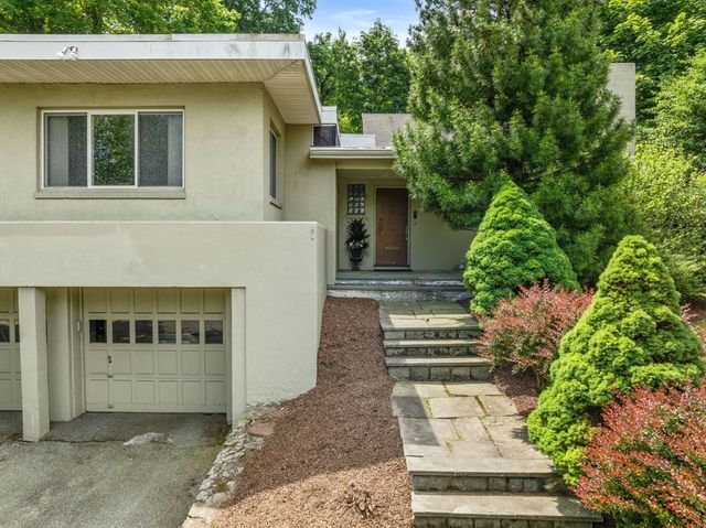 6 Wareland Rd, Wellesley, MA 02481