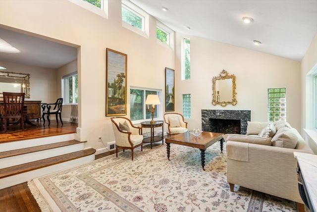 6 Wareland Rd, Wellesley, MA 02481