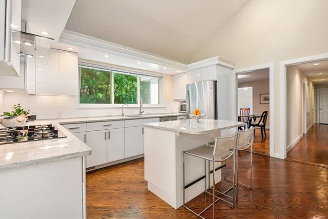 6 Wareland Rd, Wellesley, MA 02481