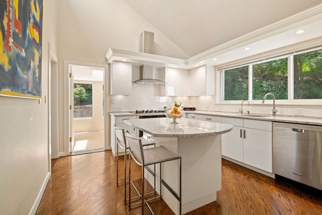 6 Wareland Rd, Wellesley, MA 02481