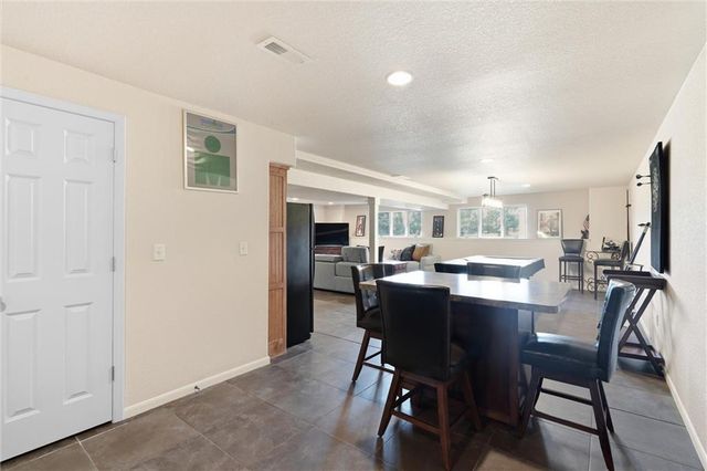 901 SW Raintree Drive, Lee's Summit, MO 64082