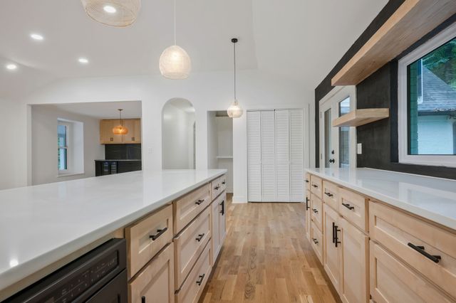 1032 Paint Pony Trl, Pegram, TN 37143