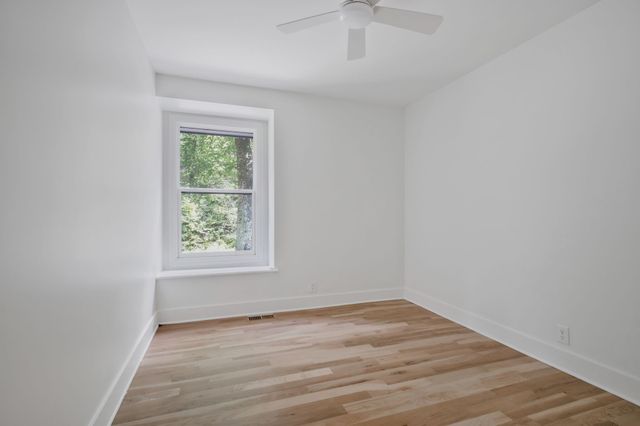 1032 Paint Pony Trl, Pegram, TN 37143