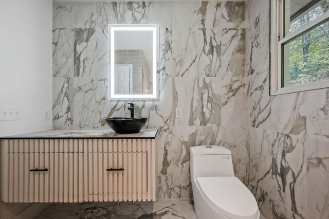 1032 Paint Pony Trl, Pegram, TN 37143