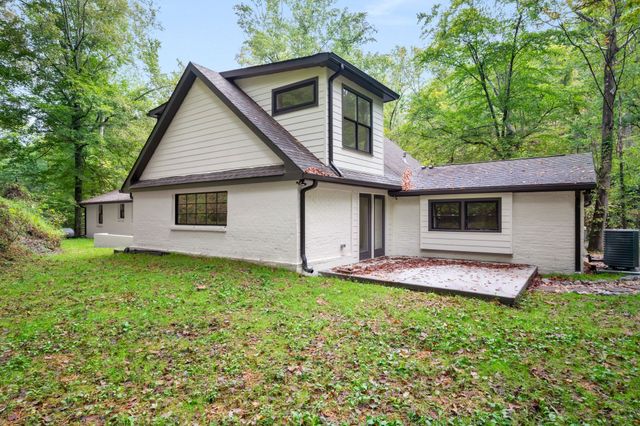 1032 Paint Pony Trl, Pegram, TN 37143