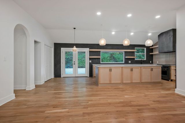 1032 Paint Pony Trl, Pegram, TN 37143