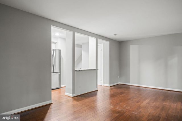 5863 JACKSONS OAK CT, Burke, VA 22015