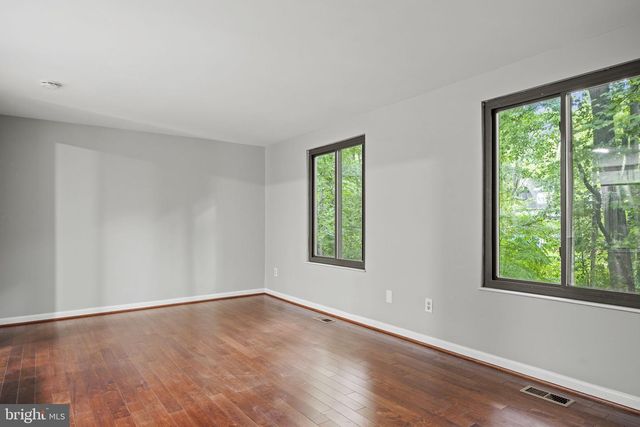 5863 JACKSONS OAK CT, Burke, VA 22015