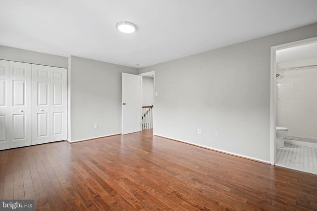 5863 JACKSONS OAK CT, Burke, VA 22015