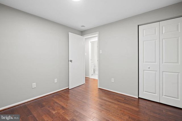 5863 JACKSONS OAK CT, Burke, VA 22015