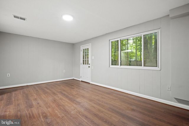 5863 JACKSONS OAK CT, Burke, VA 22015