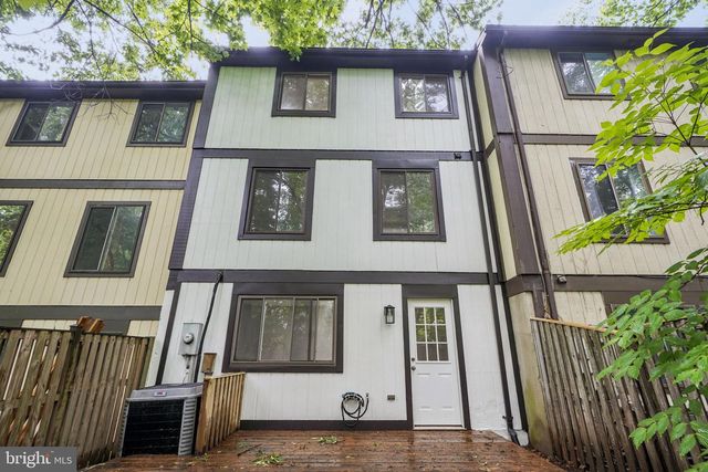 5863 JACKSONS OAK CT, Burke, VA 22015