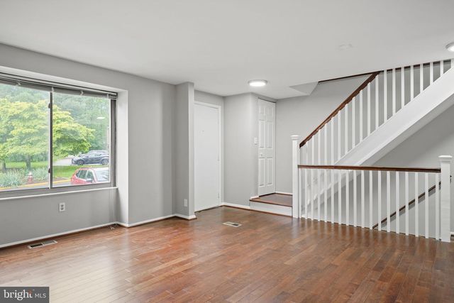 5863 JACKSONS OAK CT, Burke, VA 22015