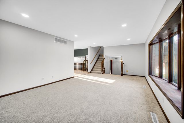 822 Luther Drive, Hobart, IN 46342