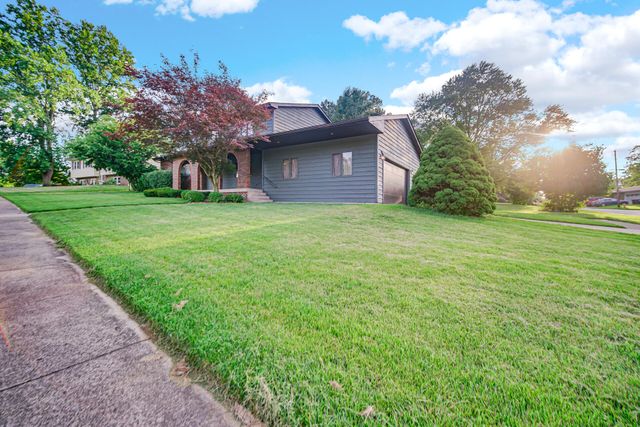822 Luther Drive, Hobart, IN 46342