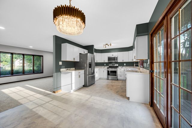 822 Luther Drive, Hobart, IN 46342