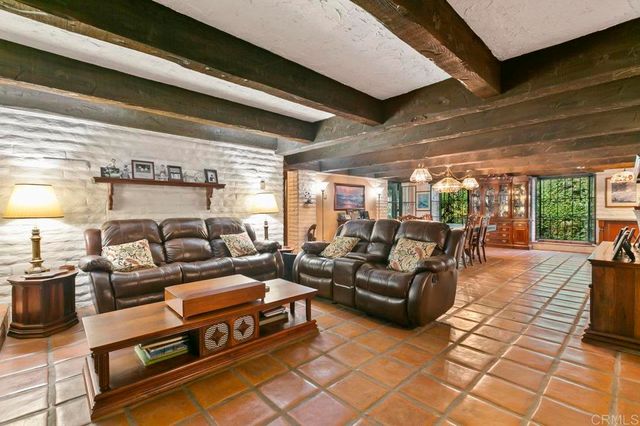 6036 Rainbow Heights Road, Fallbrook, CA 92028